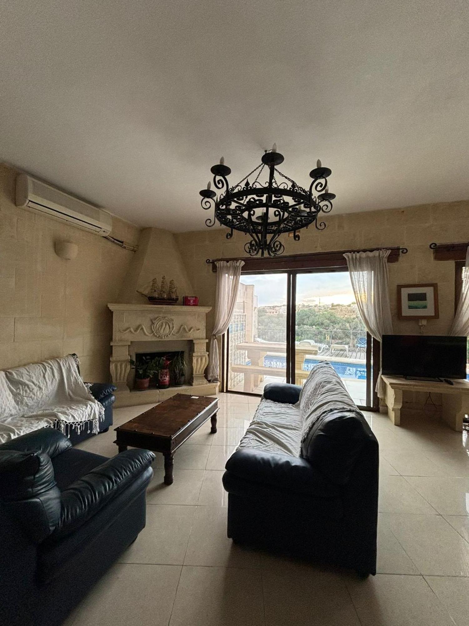 Gozo Pool And Views, Sleeps 4 With Private Bathroom Ghajn il-Kbira (Gozo) Экстерьер фото